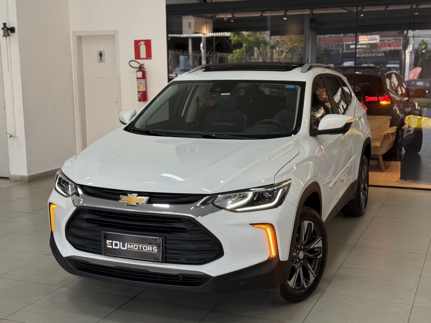 CHEVROLET TRACKER