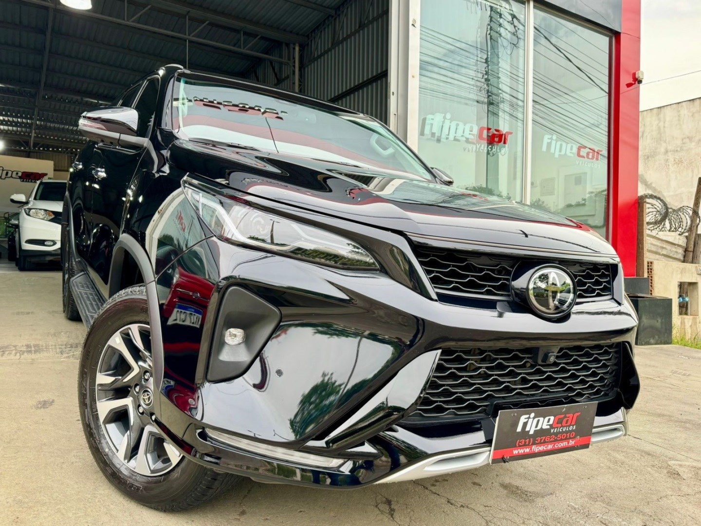 TOYOTA HILUX SW4