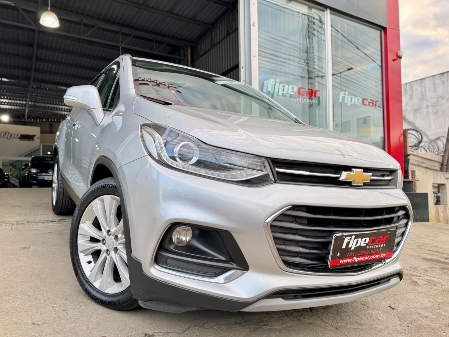 CHEVROLET TRACKER