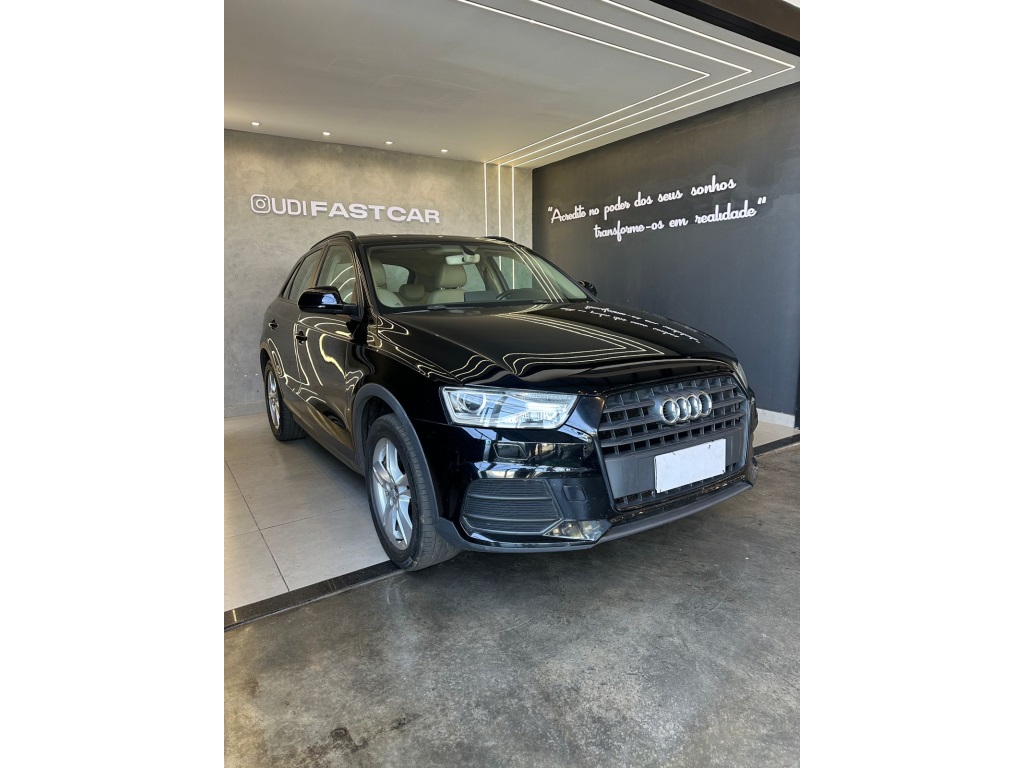 AUDI Q3 1.4 TFSI AMBITION GASOLINA 4P S TRONIC