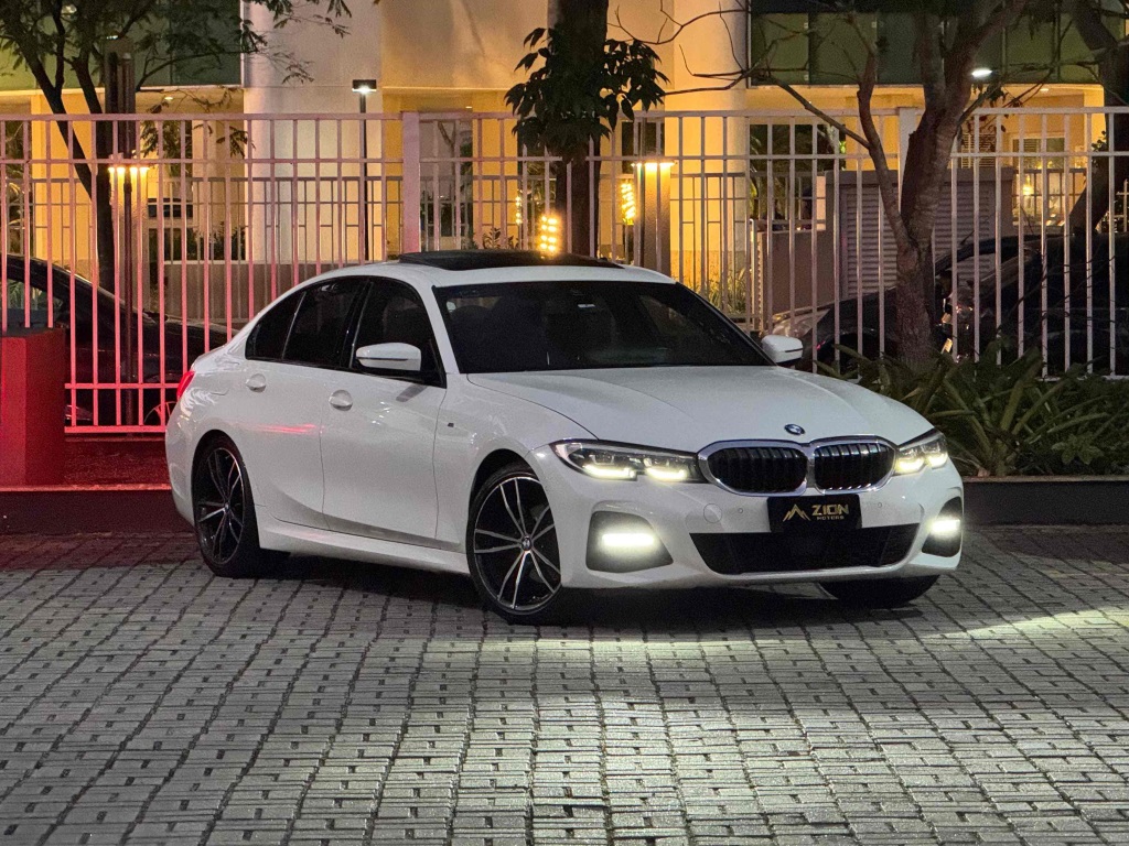 BMW 320i