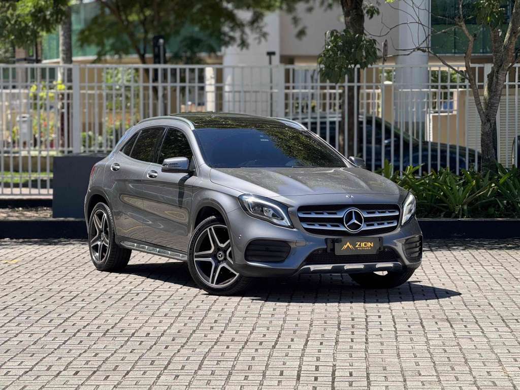 MERCEDES-BENZ GLA 250