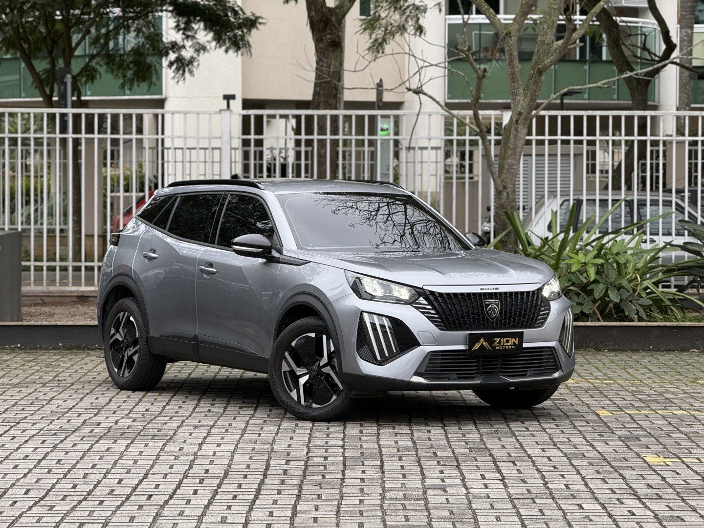 PEUGEOT 2008