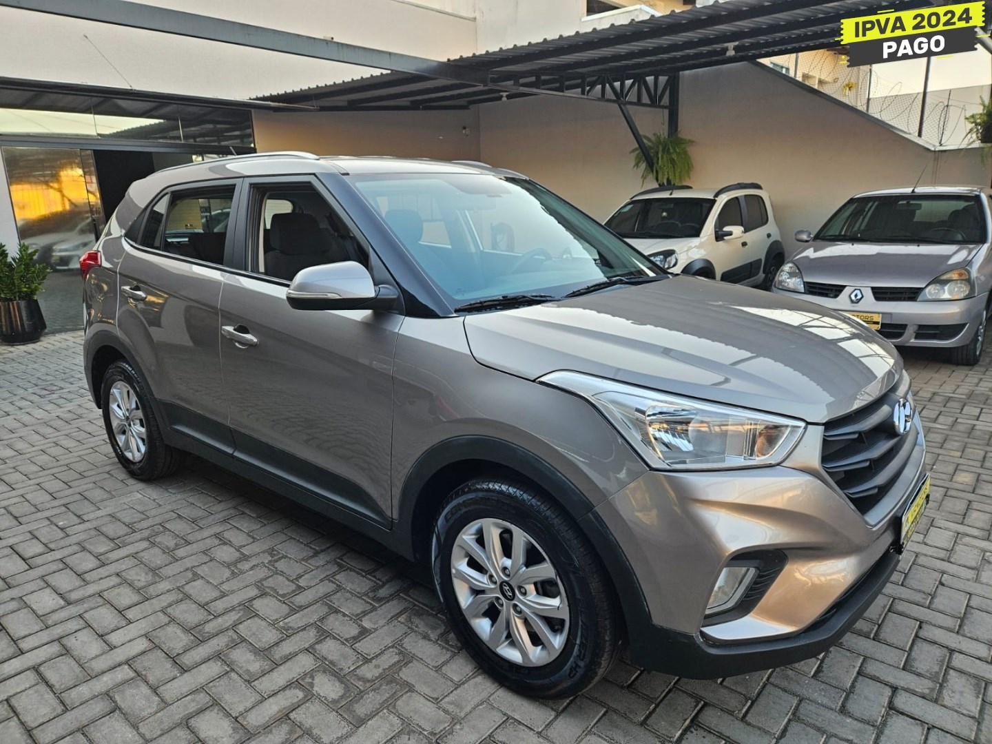 HYUNDAI CRETA