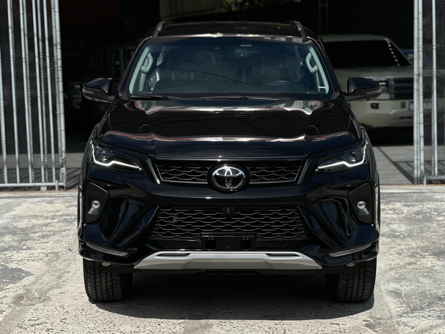 TOYOTA HILUX SW4