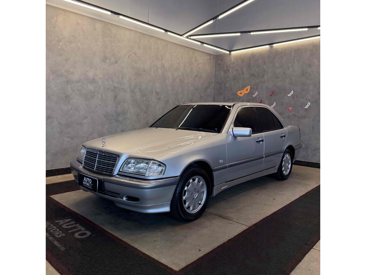 MERCEDES-BENZ C 240 2.4 ELEGANCE GASOLINA 4P AUTOMÁTICO