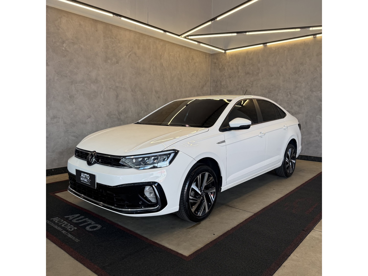 VOLKSWAGEN VIRTUS 1.0 200 TSI HIGHLINE AUTOMÁTICO