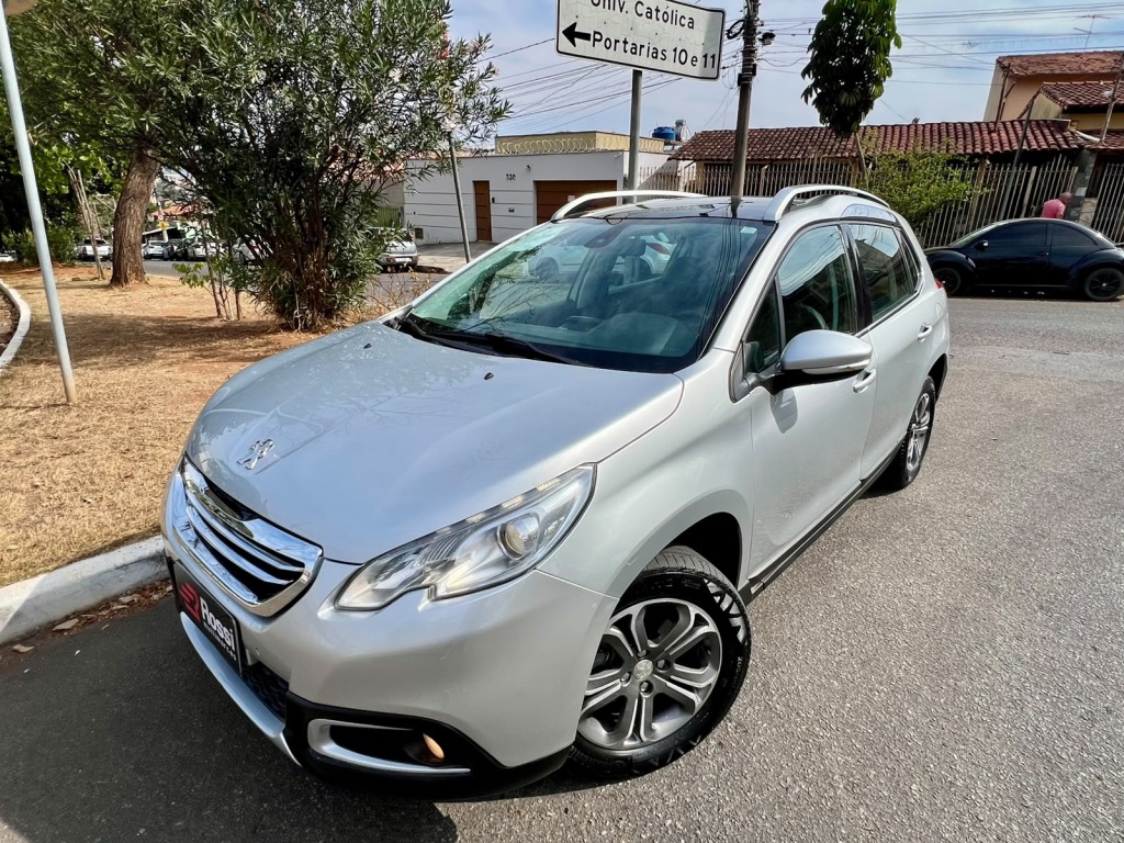 PEUGEOT 2008