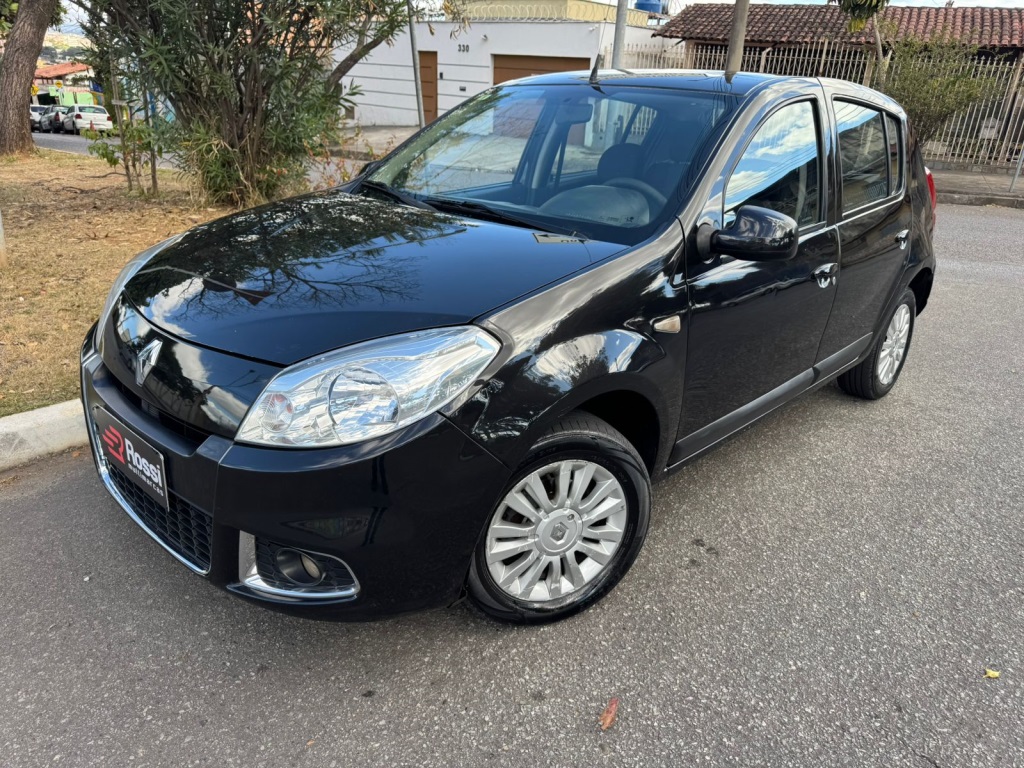 RENAULT SANDERO