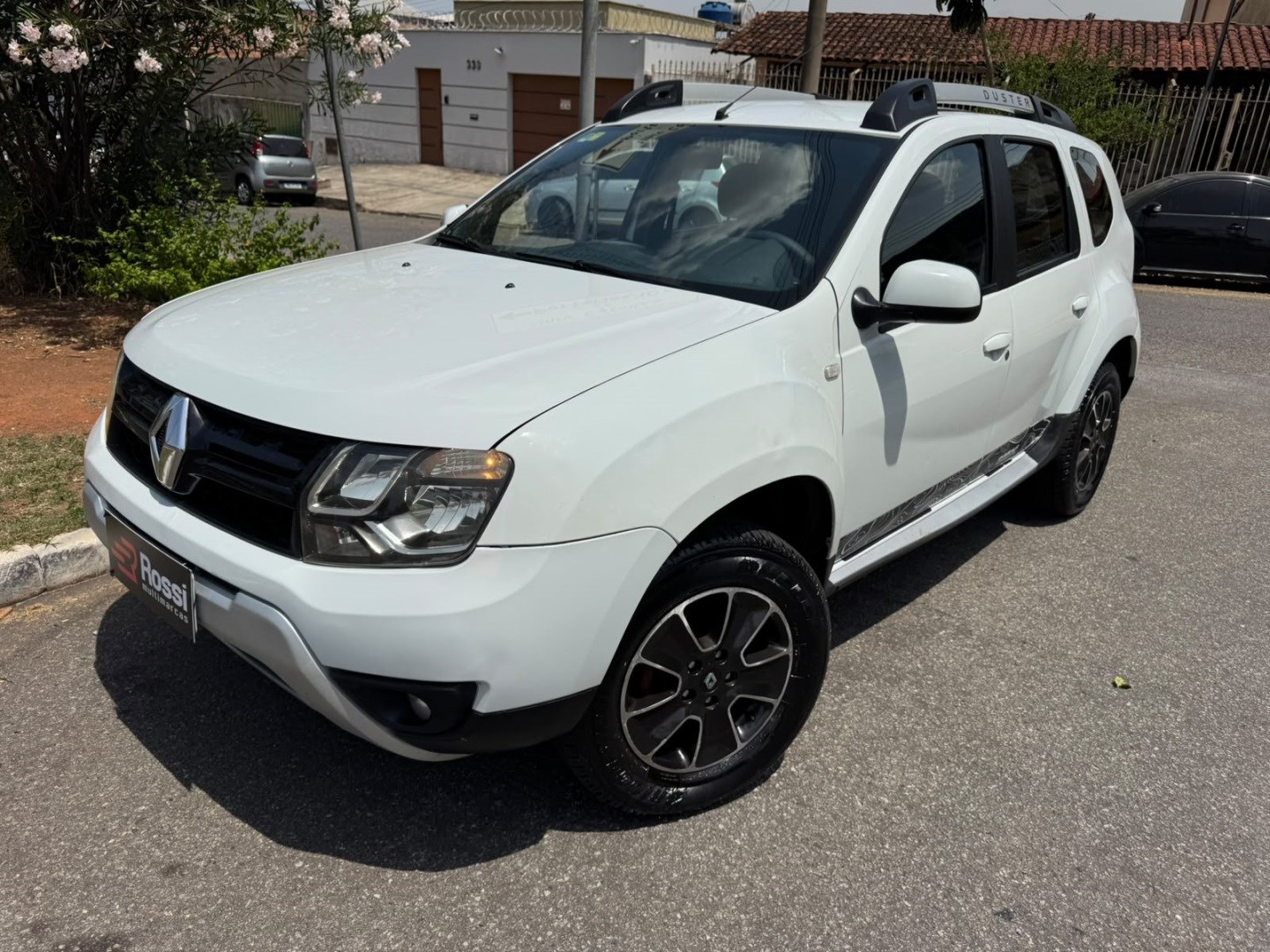 RENAULT DUSTER