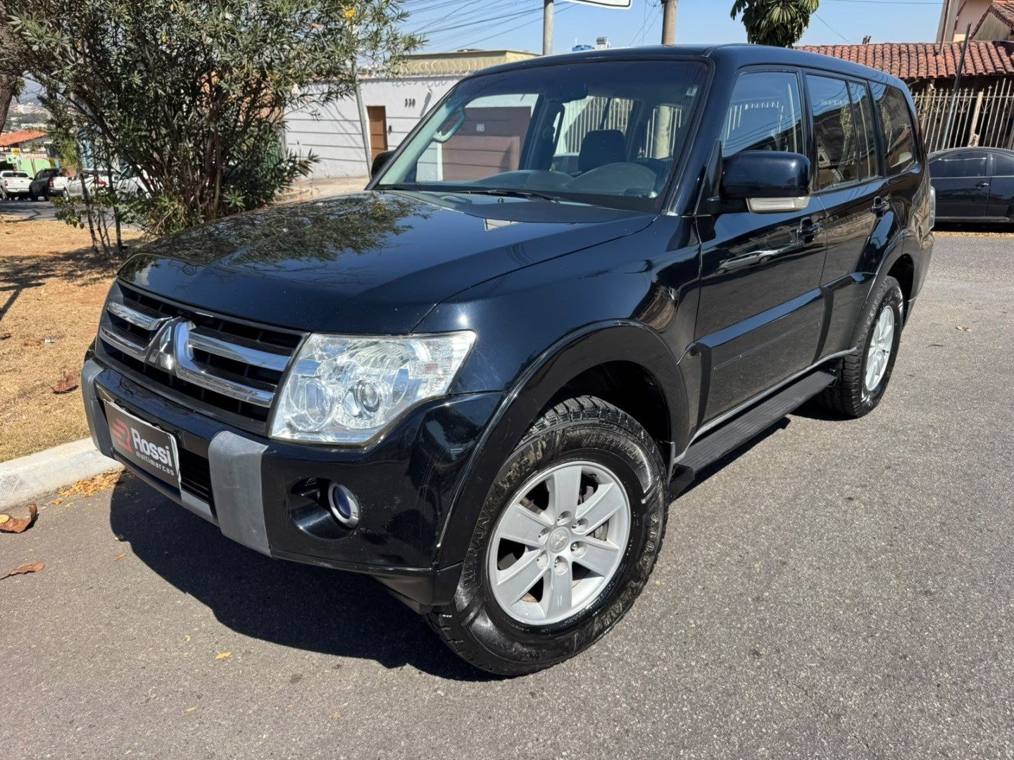 MITSUBISHI PAJERO FULL