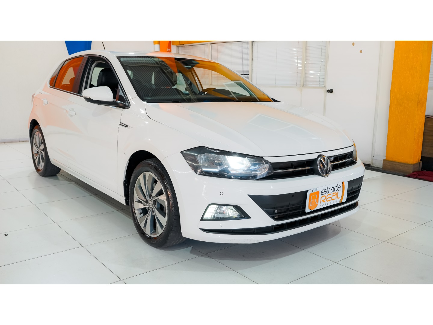 VOLKSWAGEN POLO 1.0 200 TSI COMFORTLINE AUTOMÁTICO