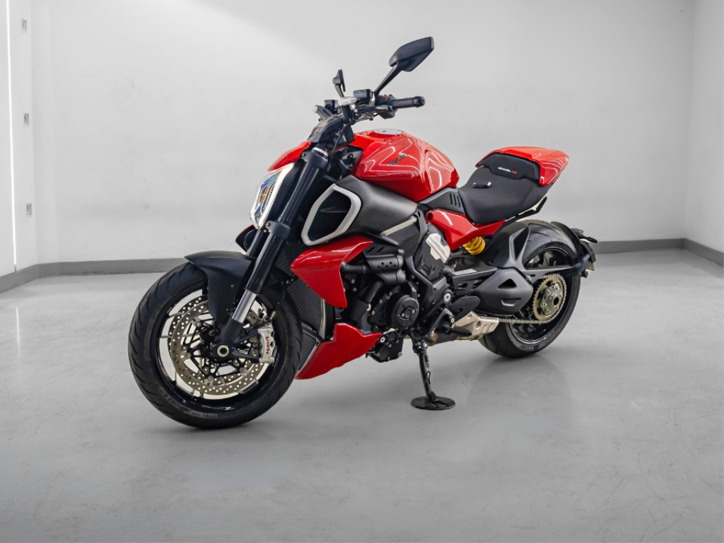 DUCATI DIAVEL V4 DIAVEL V4
