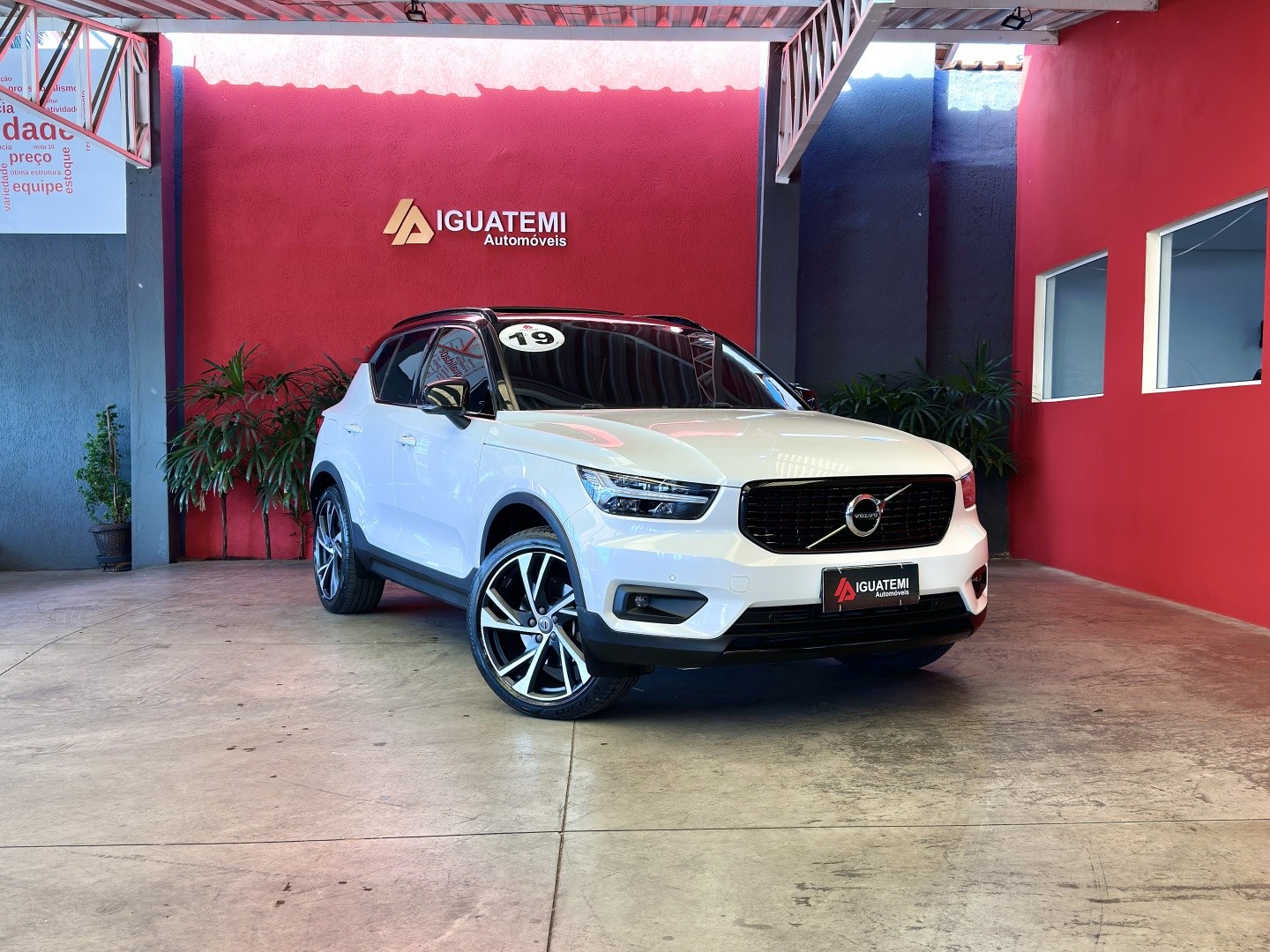 VOLVO XC 40