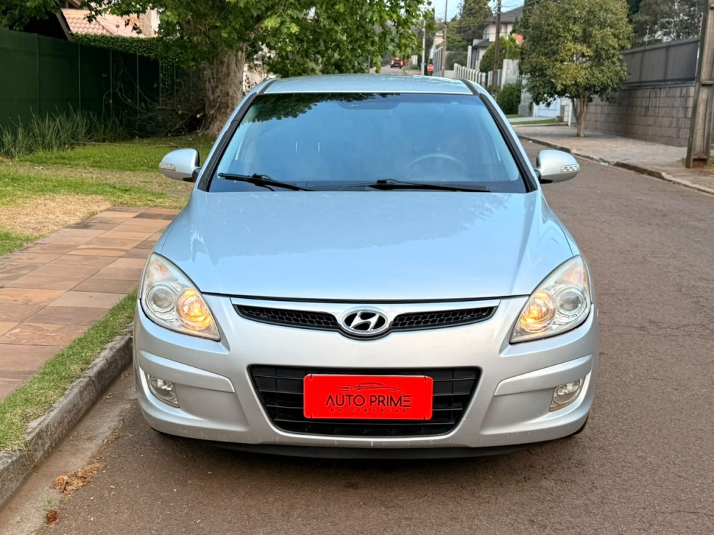 Hyundai i30 2.0 Mpfi Gls 16V Gasolina 4P Manual - foto 2