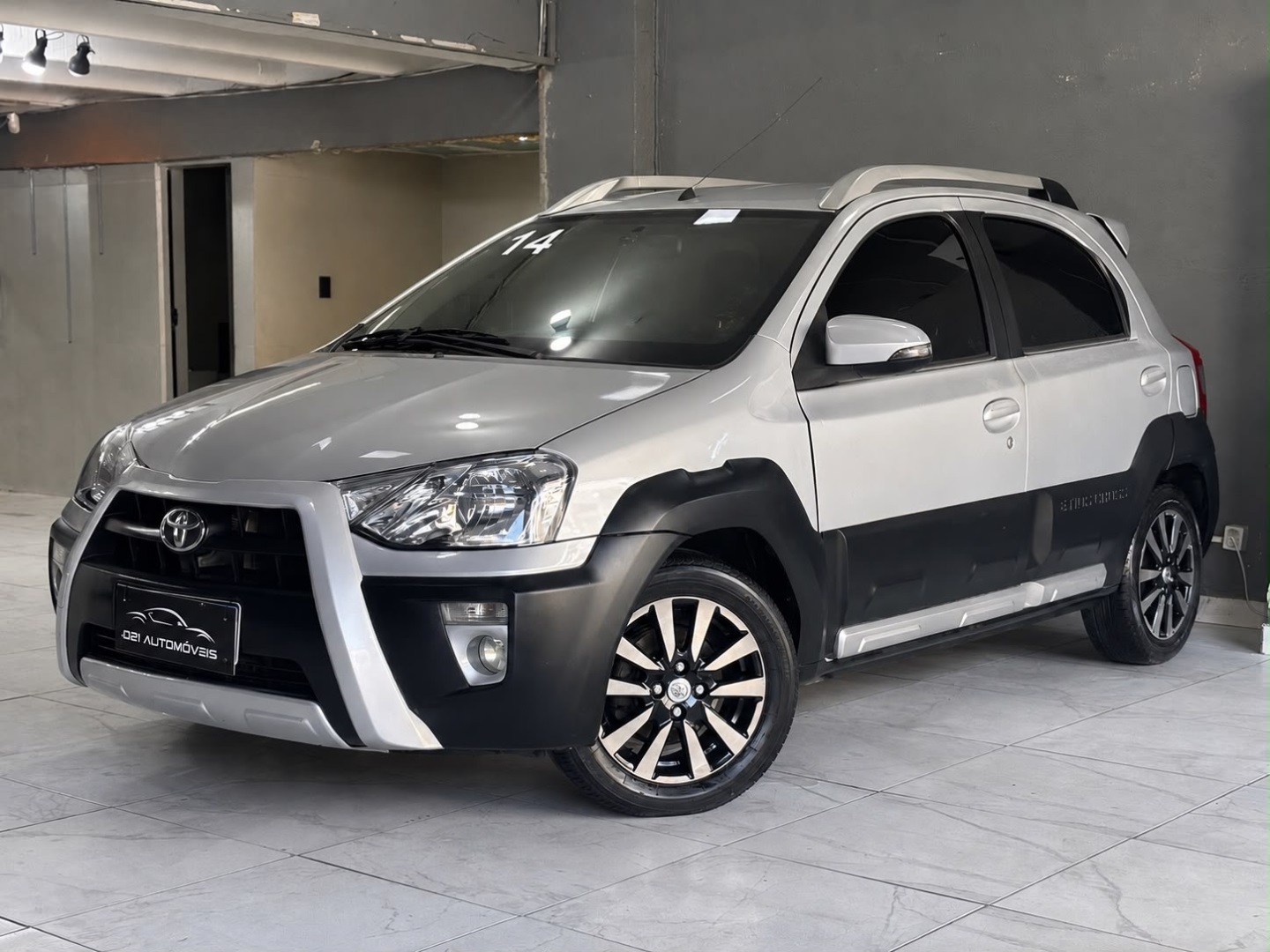 TOYOTA ETIOS CROSS