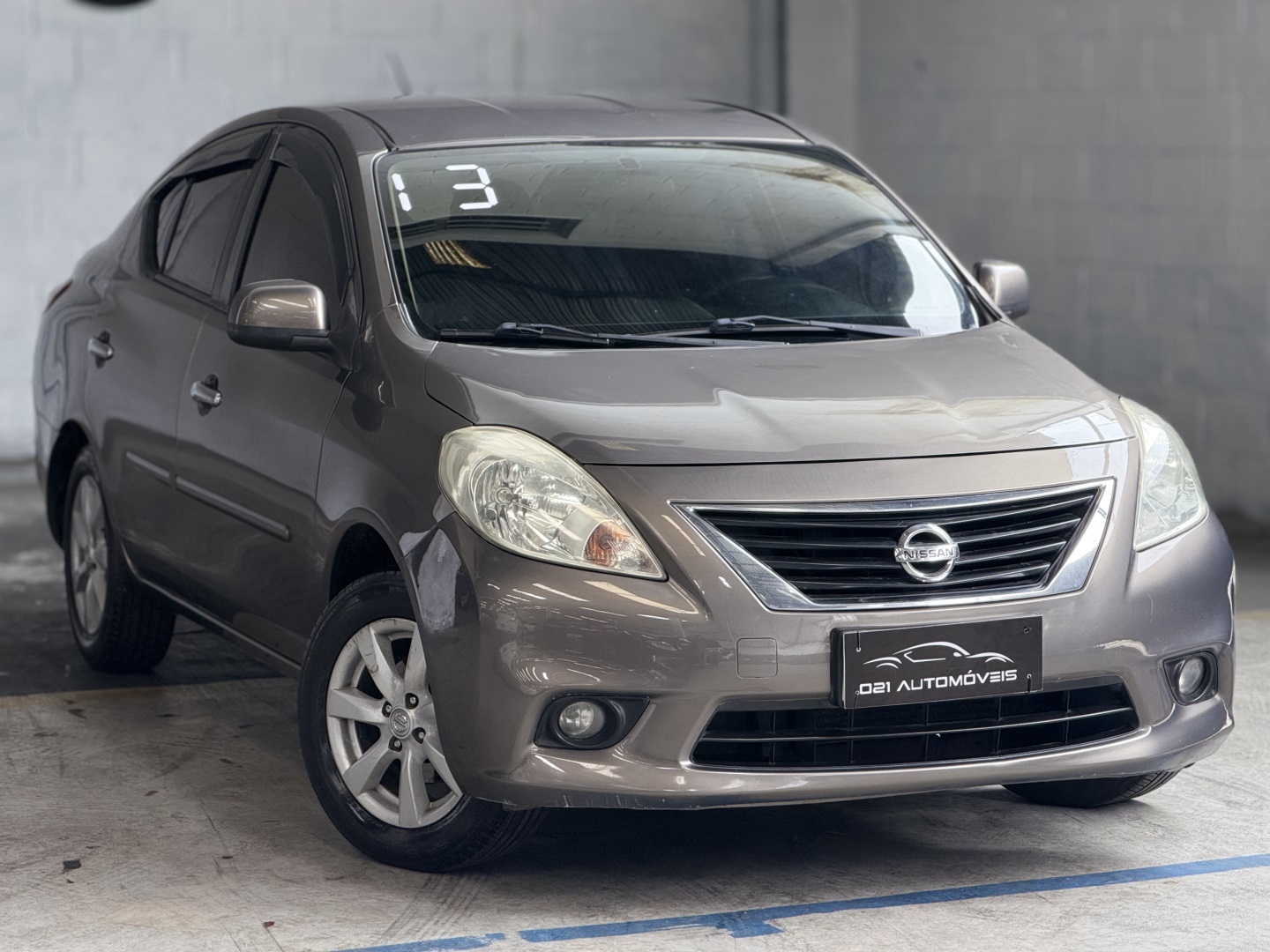 NISSAN VERSA