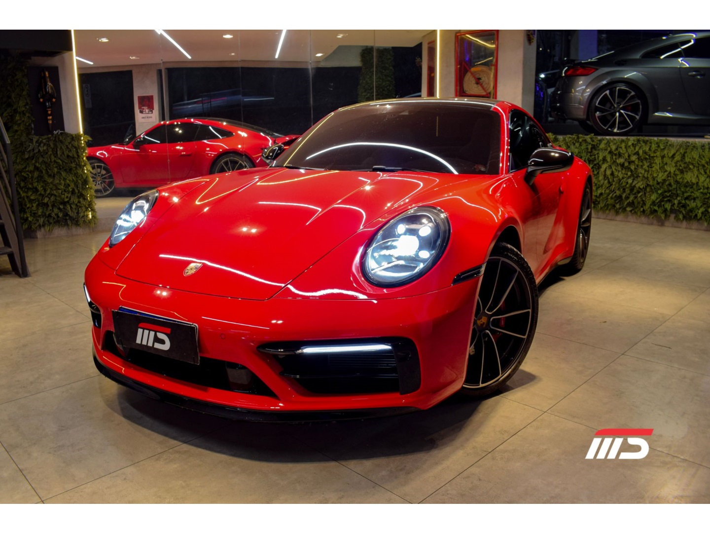 PORSCHE 911