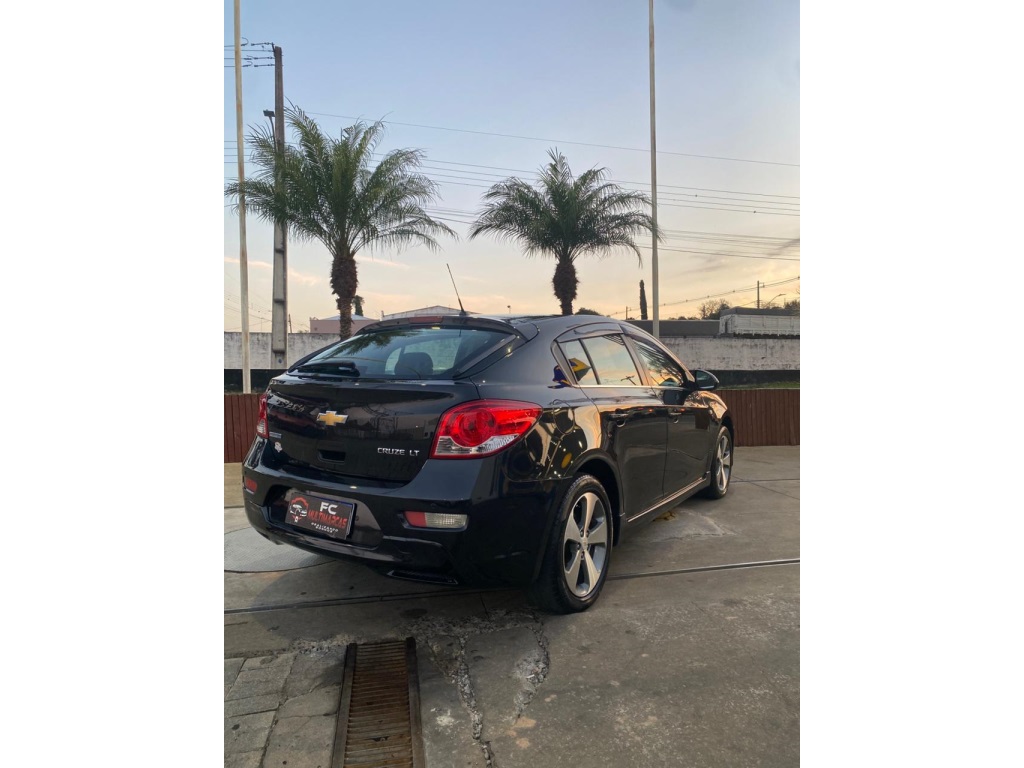 Chevrolet Cruze 1.8 LT 16V Flex 4P Automático - foto 6