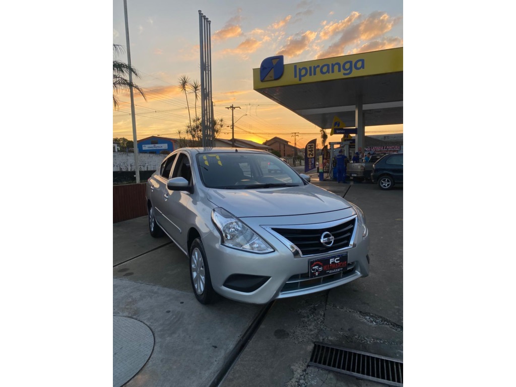 Nissan Versa 2017 à venda