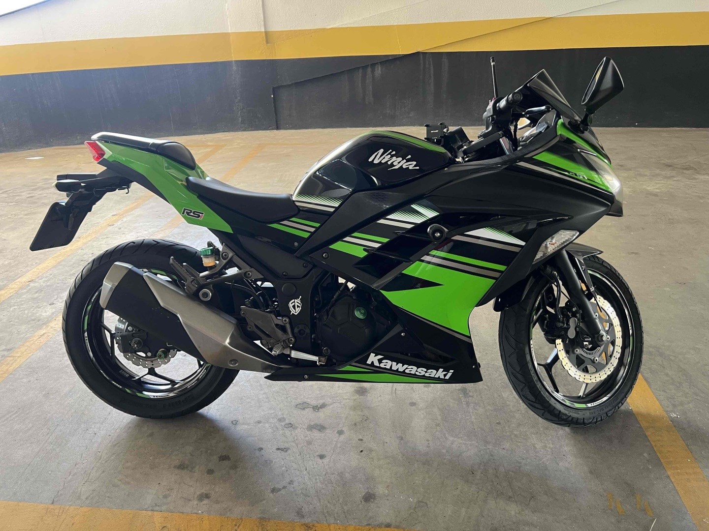 KAWASAKI NINJA 300