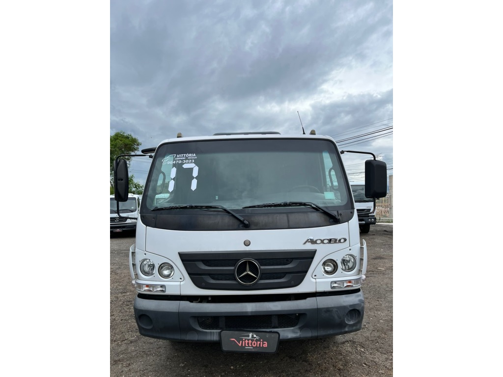 MERCEDES-BENZ ACCELO