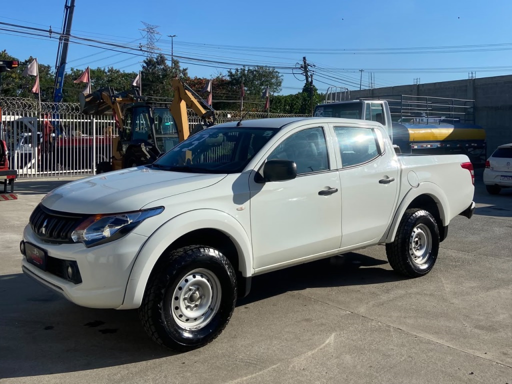 MITSUBISHI L200 TRITON