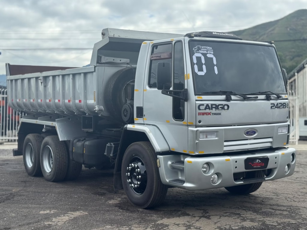 FORD CARGO 2428