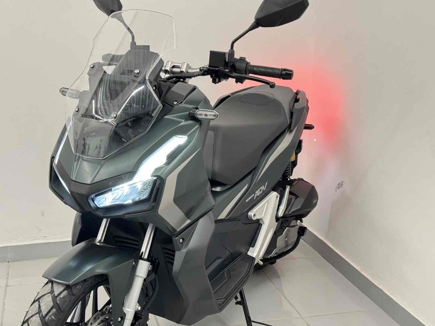 HONDA ADV 150