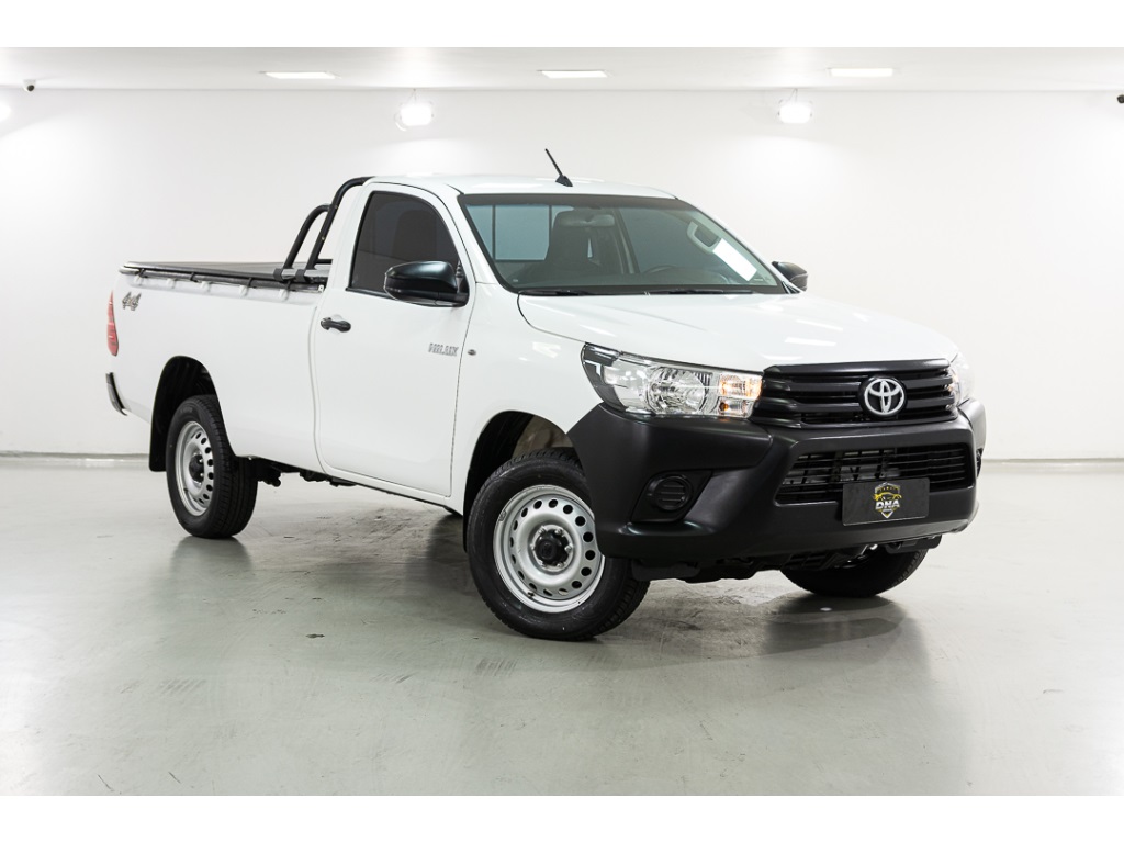 TOYOTA HILUX 2.8 D-4D TURBO DIESEL CS 4X4 MANUAL