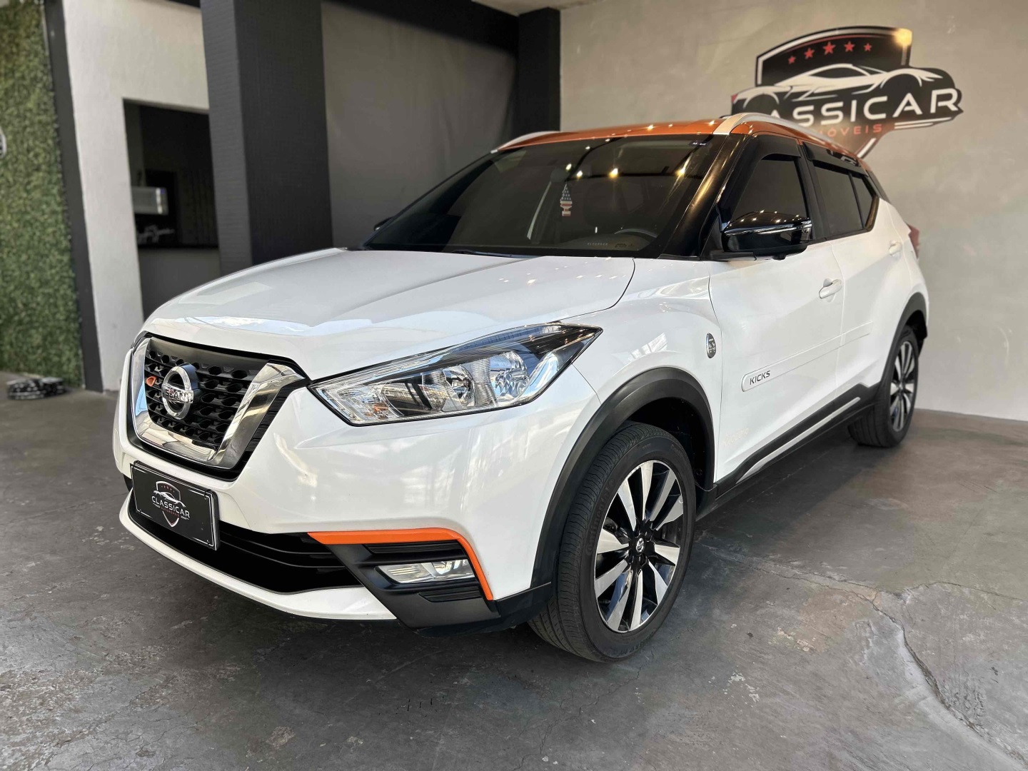 NISSAN KICKS