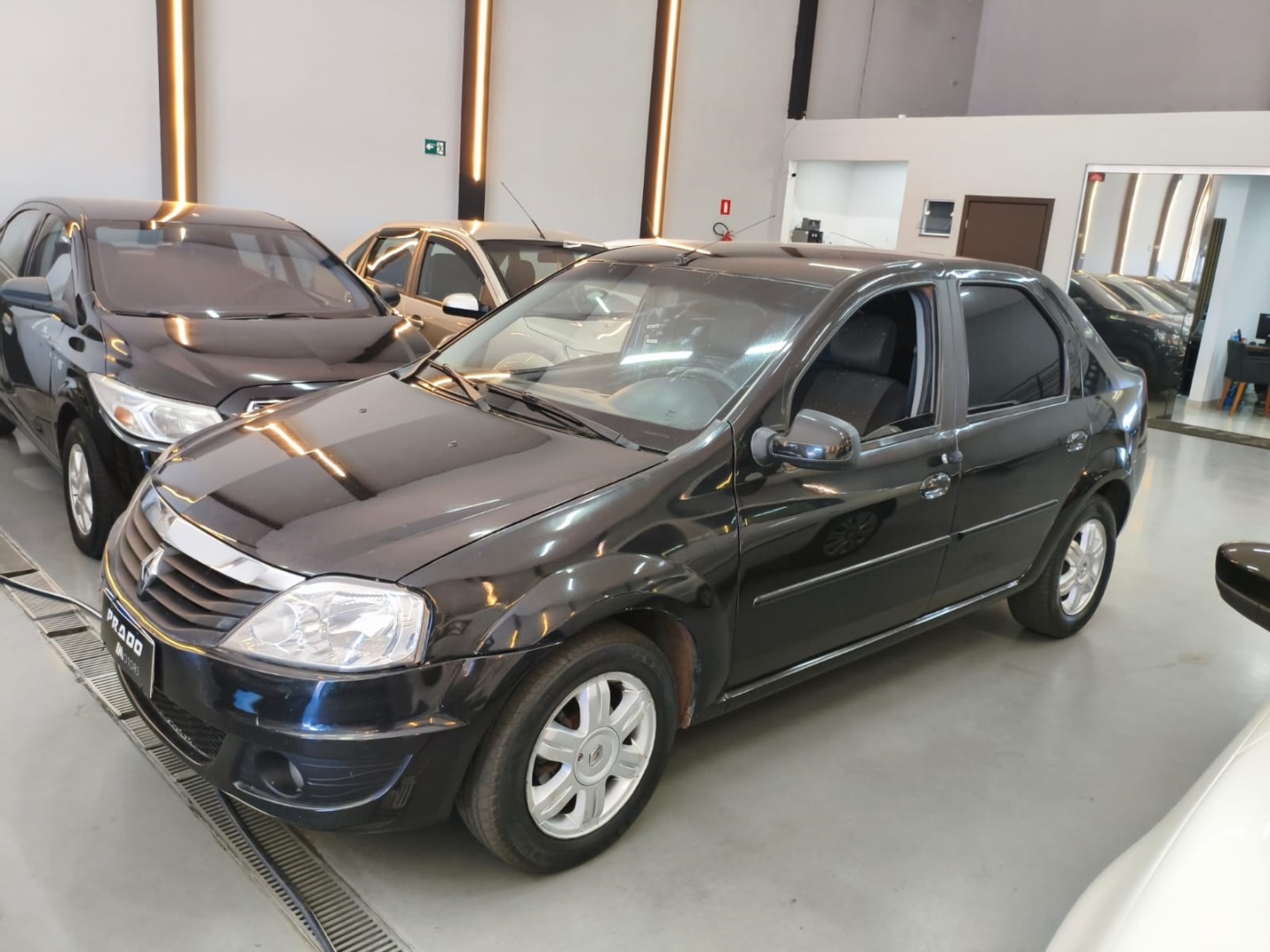 RENAULT LOGAN 1.6 EXPRESSION 8V HI-FLEX 4P MANUAL