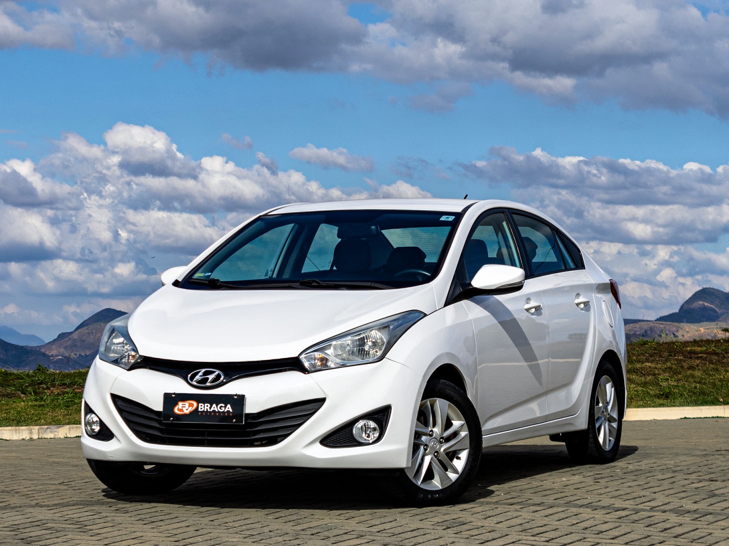 HYUNDAI HB20S