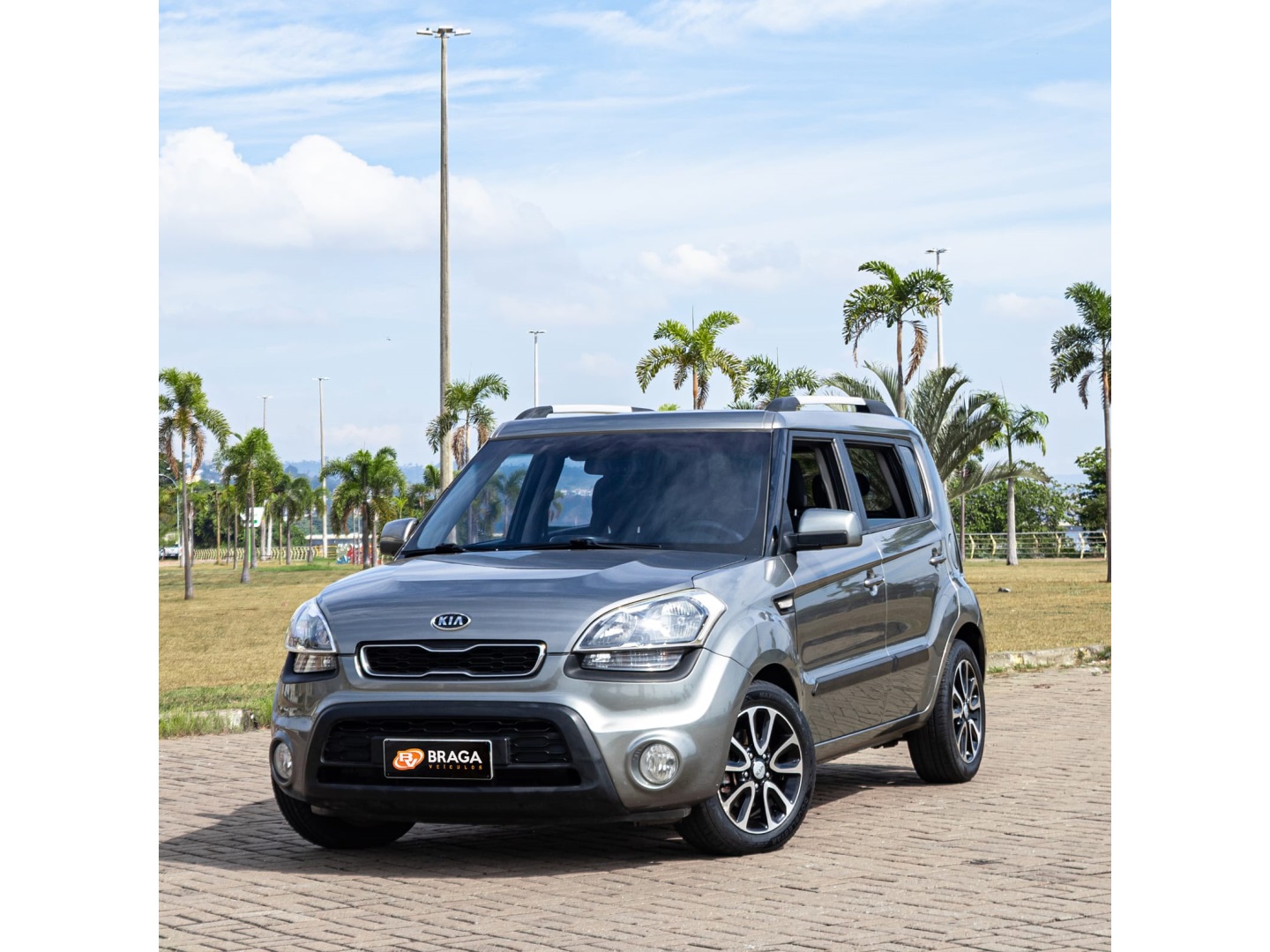 KIA SOUL