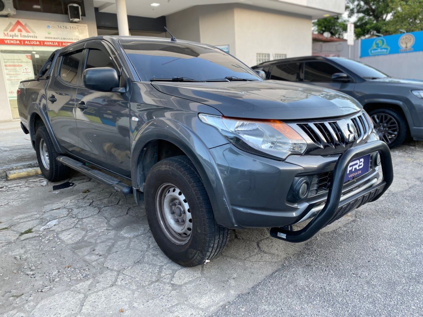 MITSUBISHI L200 TRITON