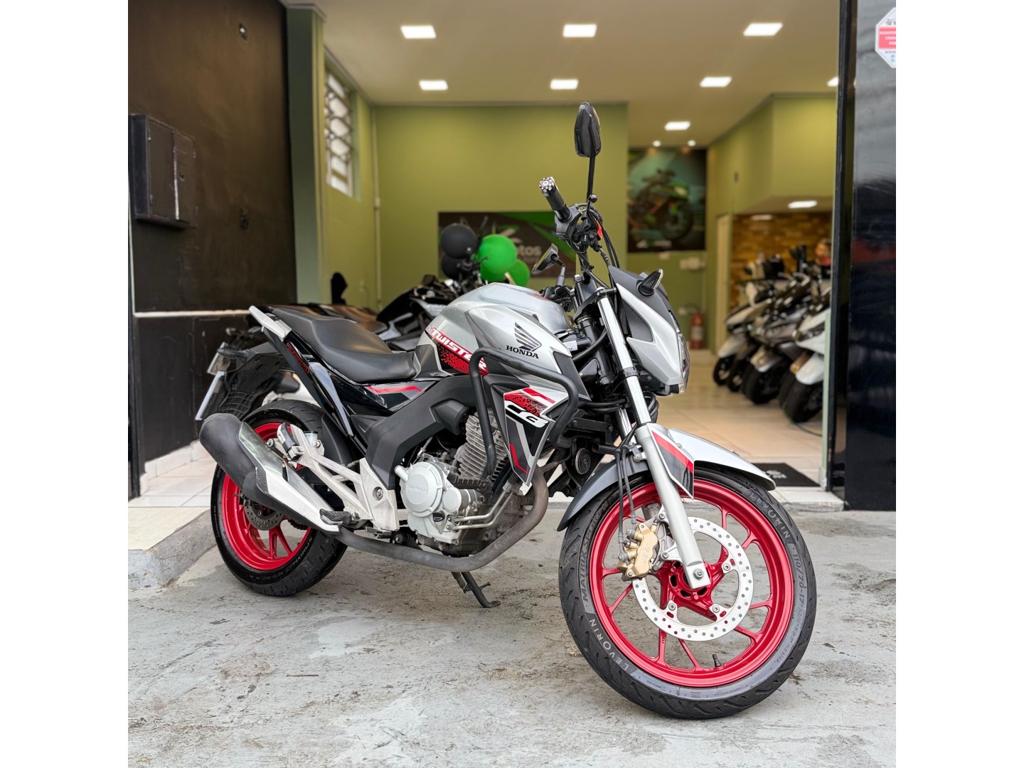 HONDA CB TWISTER