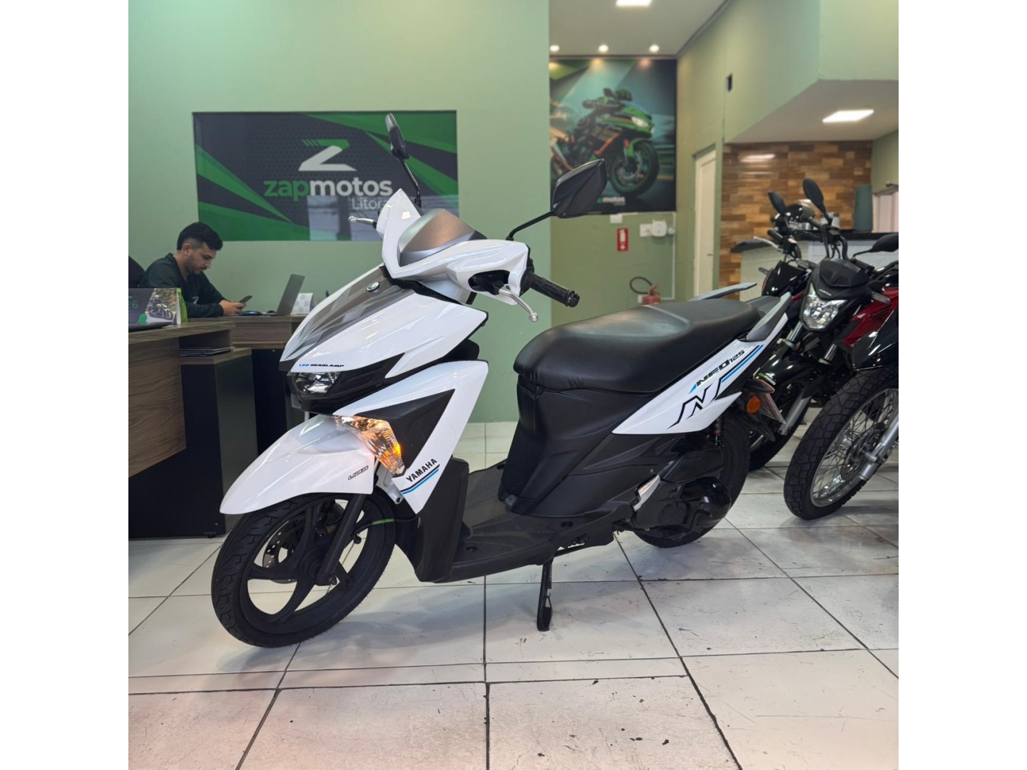 YAMAHA NEO 125
