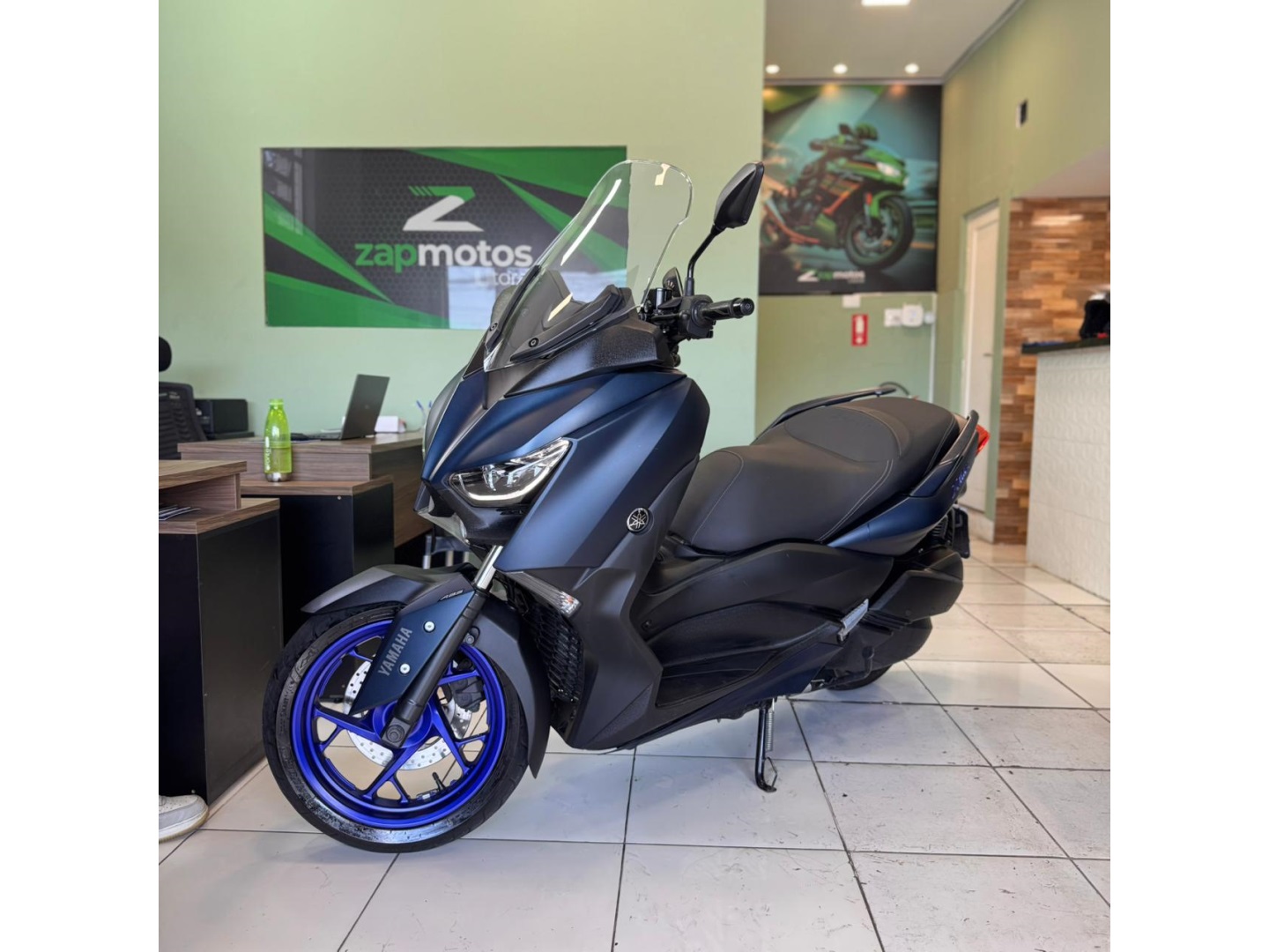 YAMAHA XMAX 250 ABS