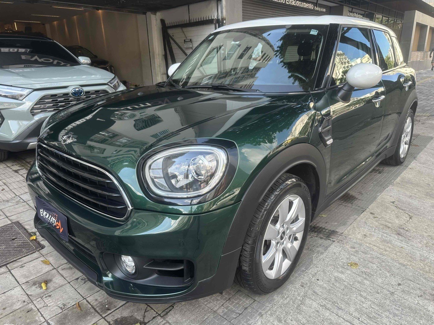 MINI COUNTRYMAN