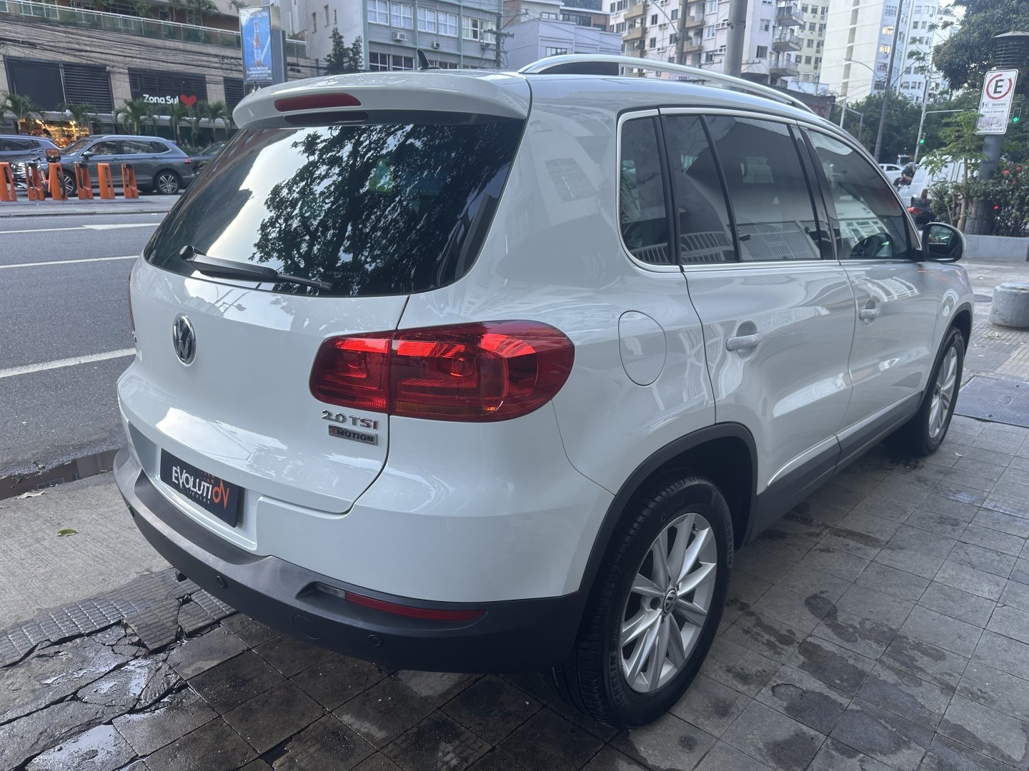 Volkswagen Tiguan 2.0 TSI 16V Turbo Gasolina 4P Tiptronic - foto 4
