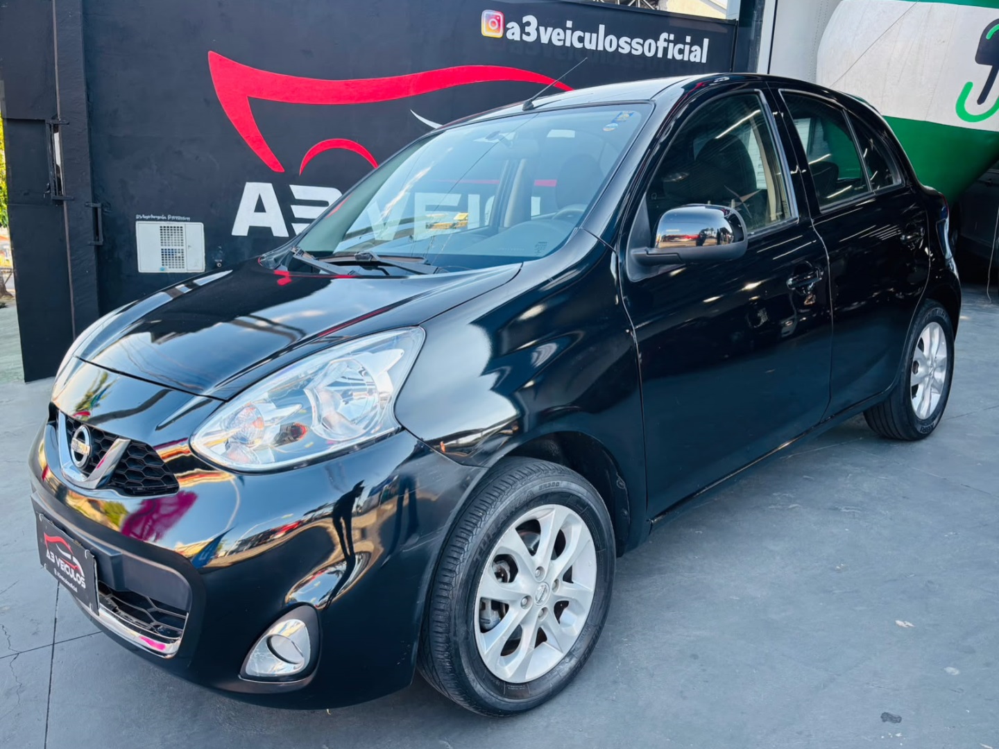 Nissan March 2019