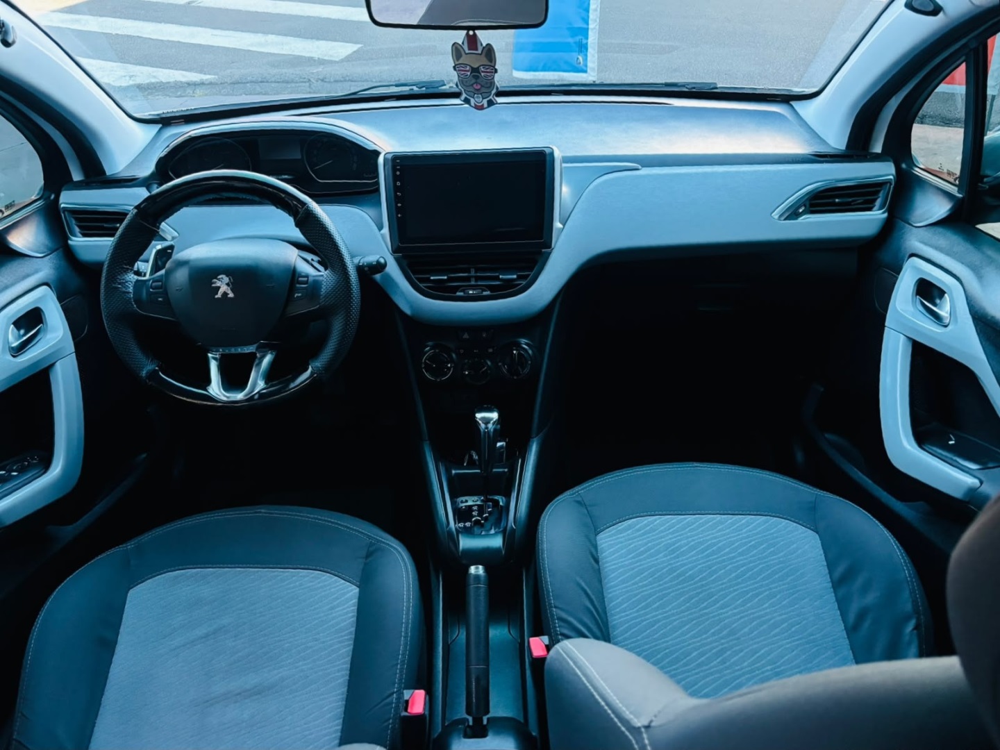 Peugeot 208 1.6 Active Pack 16V Flex 4P Automático - foto 3