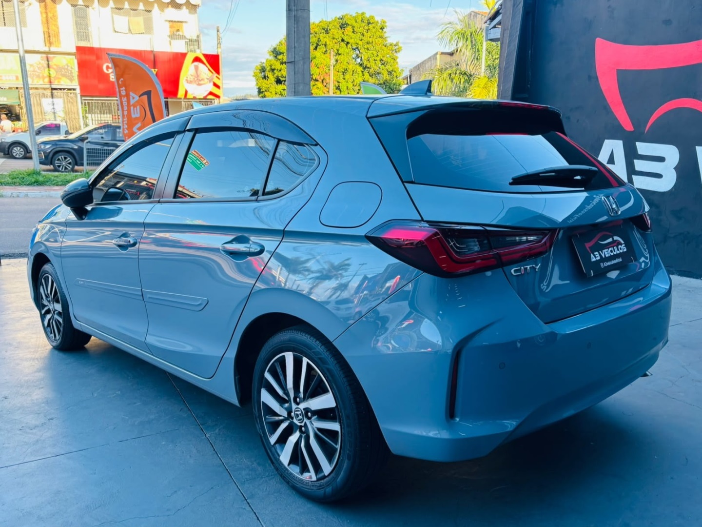 Honda City 1.5 I Vtec Flex Hatch EXL CVT - foto 2