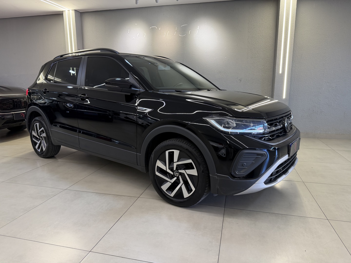 VOLKSWAGEN T-CROSS 1.0 200 TSI TOTAL FLEX COMFORTLINE AUTOMÁTICO