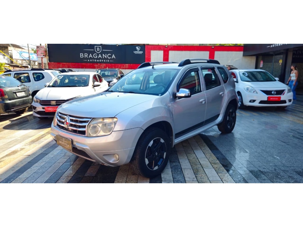 RENAULT DUSTER