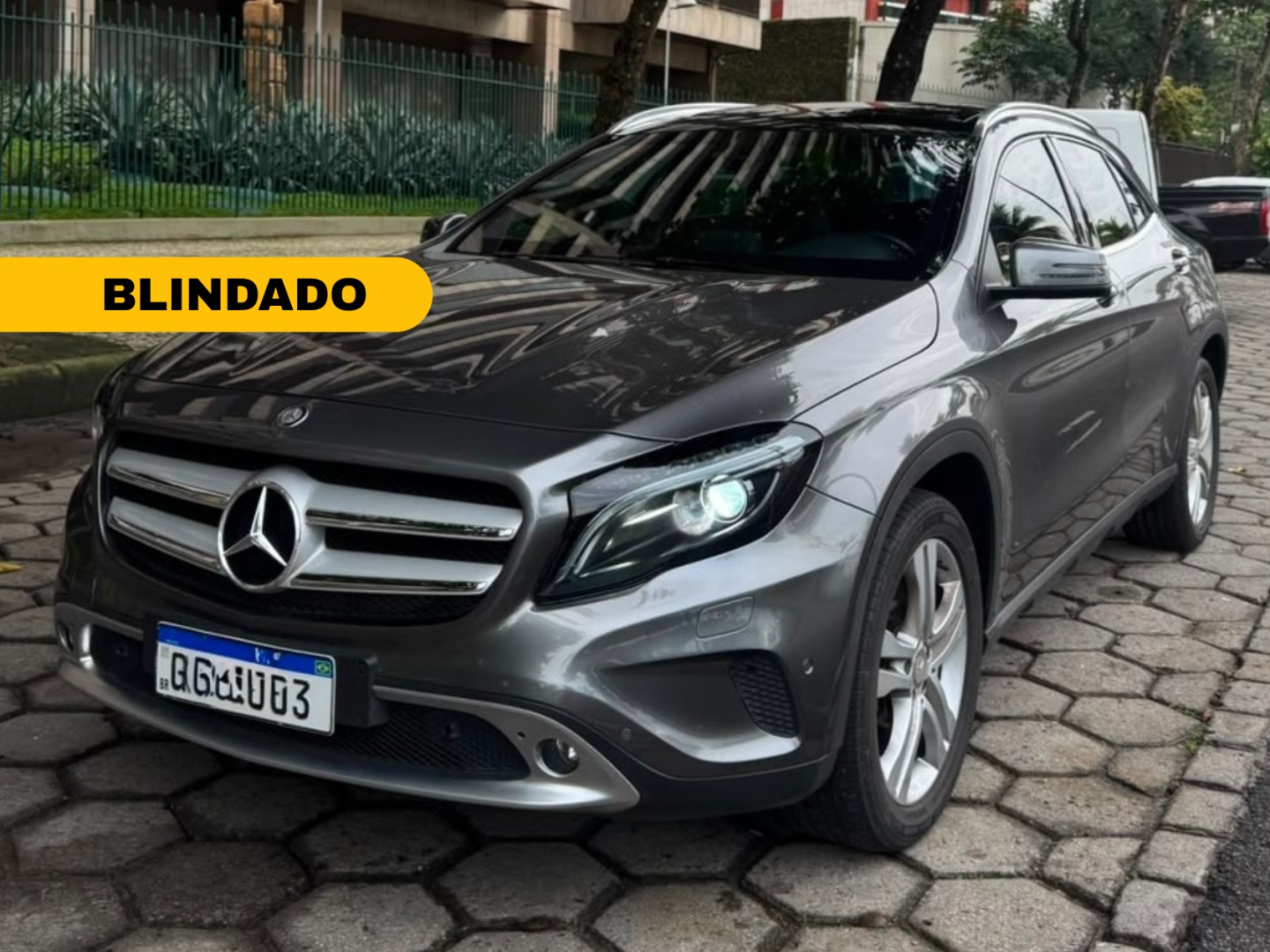 MERCEDES-BENZ GLA 250