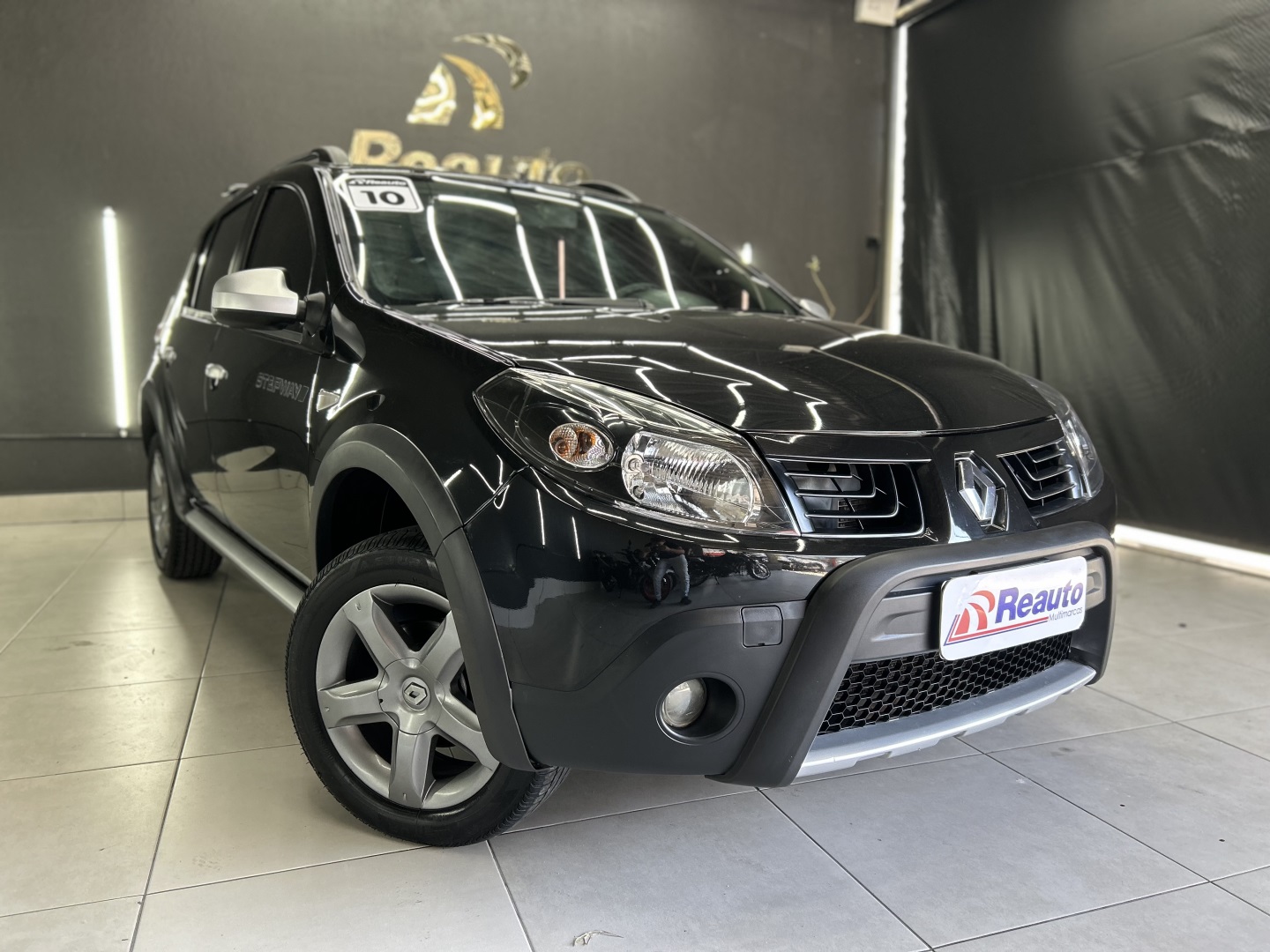 RENAULT SANDERO
