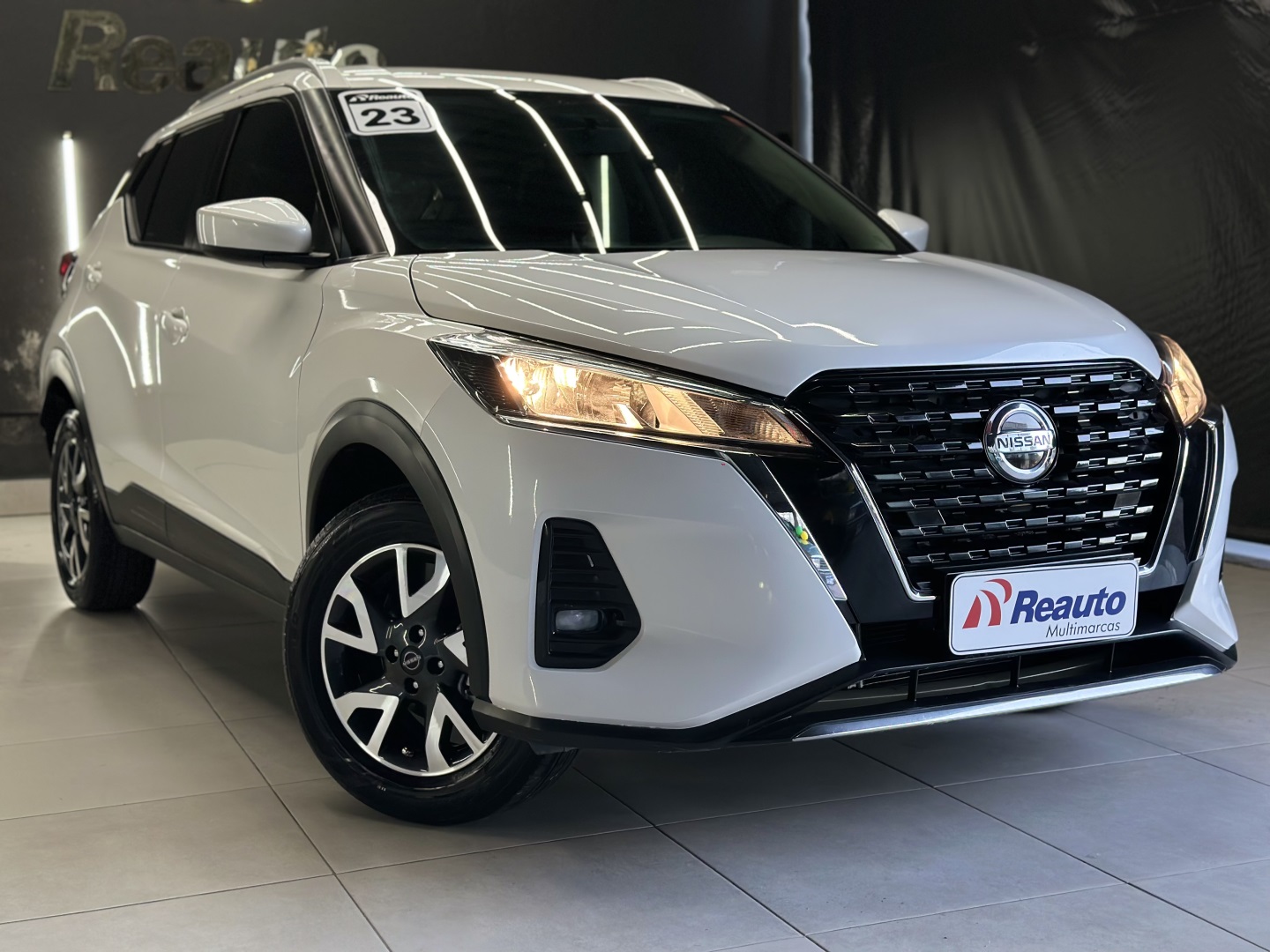 NISSAN KICKS