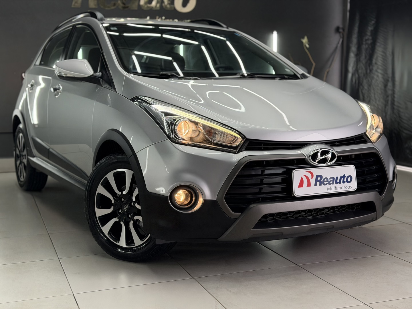 HYUNDAI HB20X