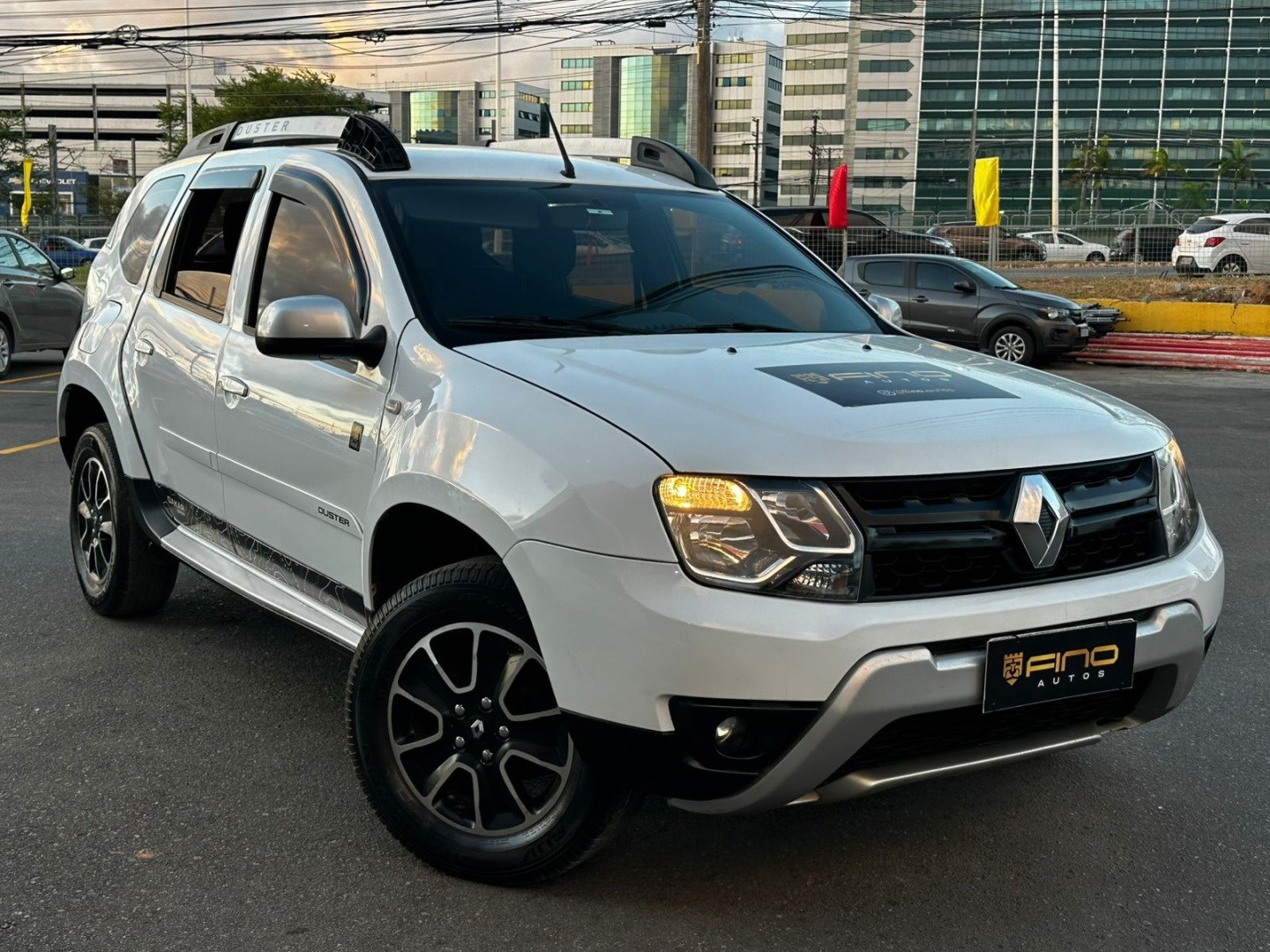 RENAULT DUSTER